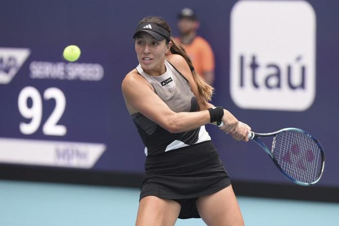 球迷认为球 球迷认为球