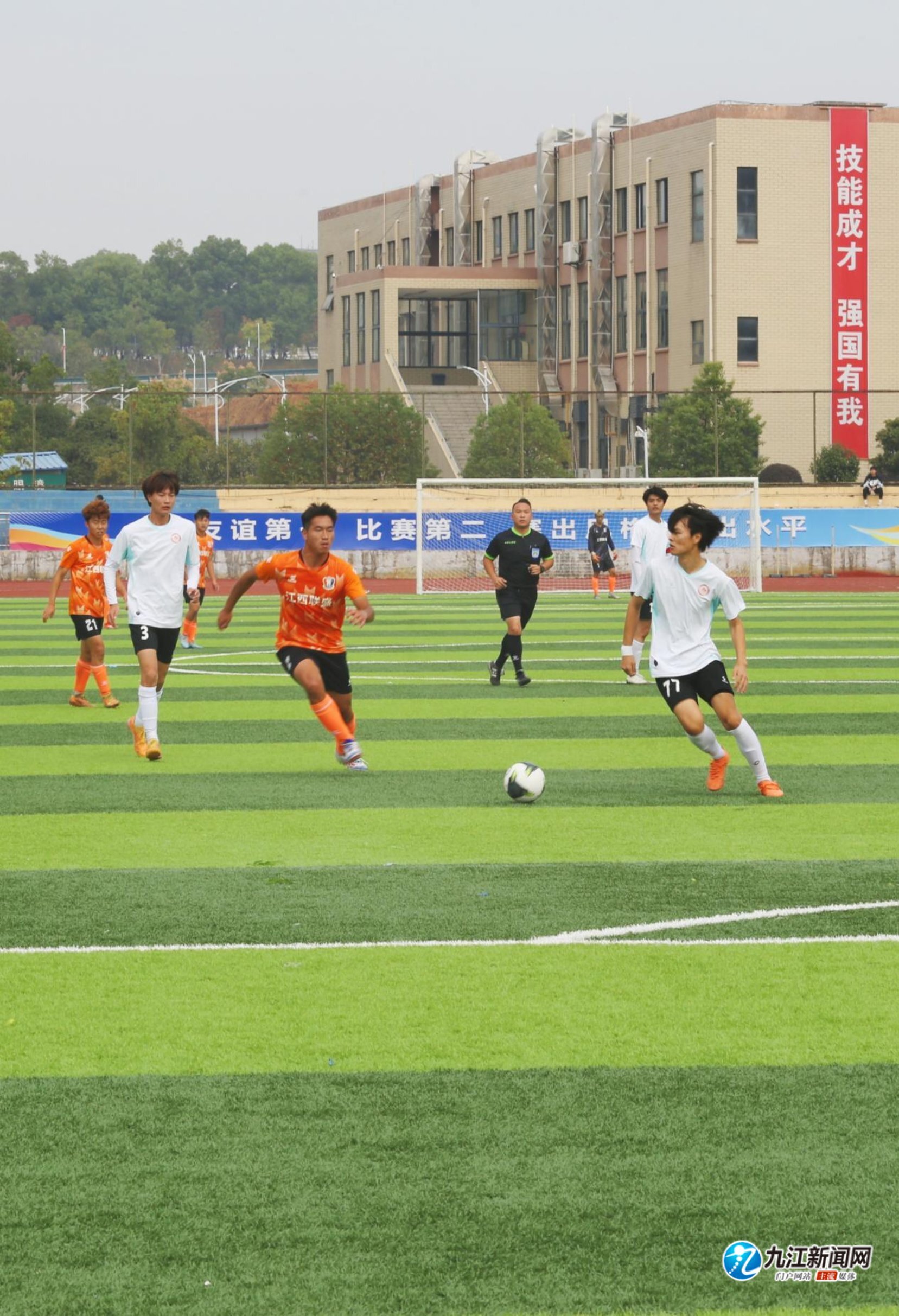 但焦点仍在 但焦点仍在